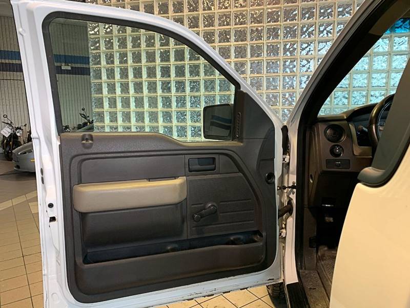 2010 Ford F-150 XL (image 10)