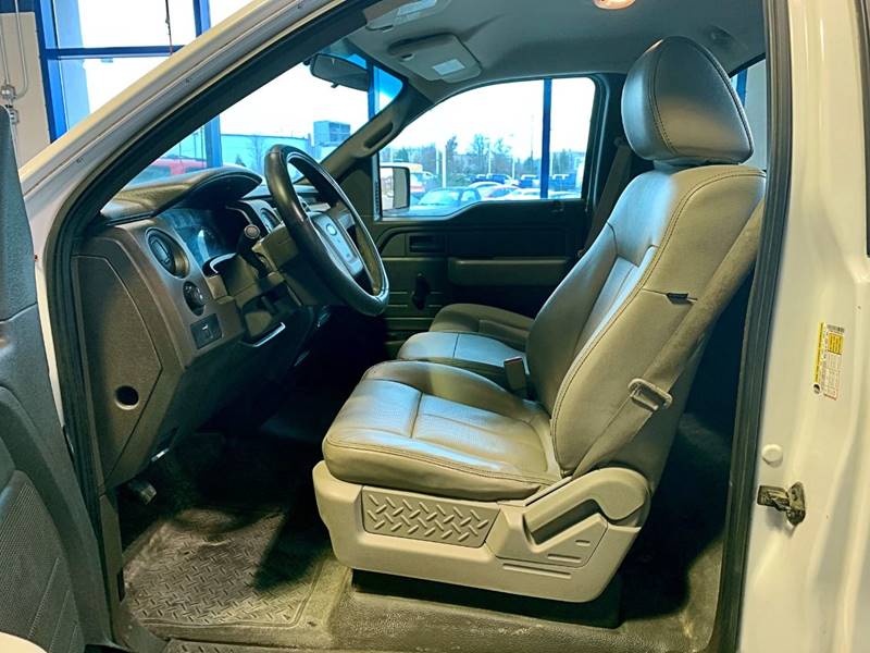 2010 Ford F-150 XL (image 12)