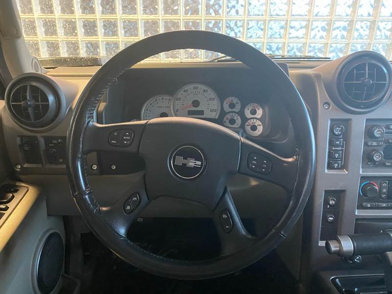 2004 HUMMER H2 Lux Series (image 16)