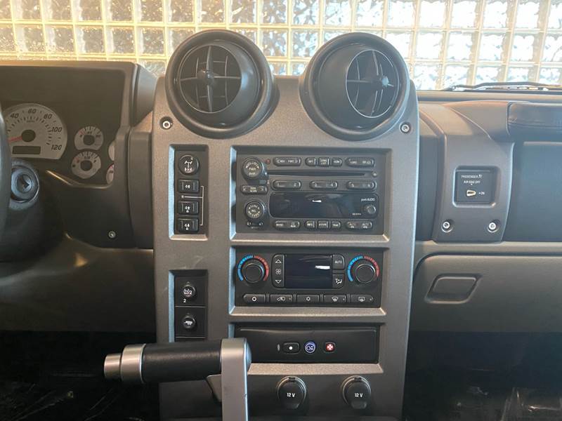2004 HUMMER H2 Lux Series (image 18)