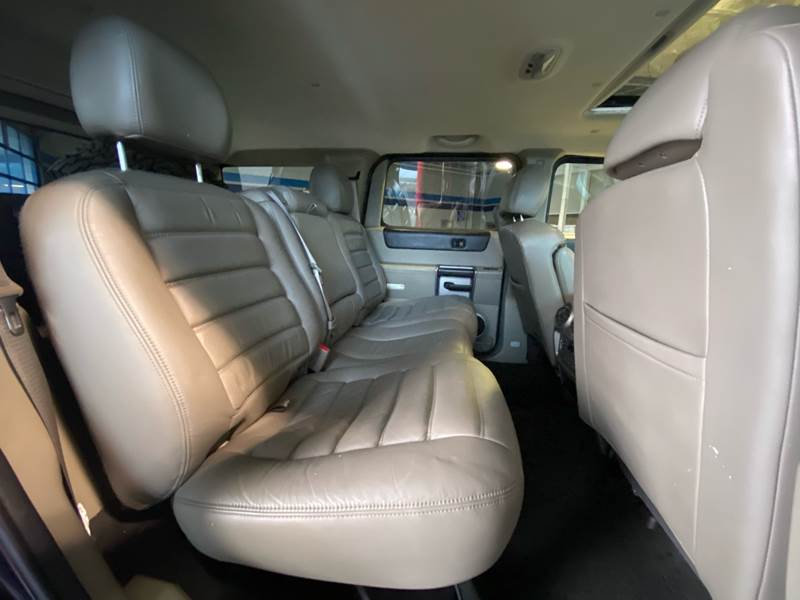 2004 HUMMER H2 Lux Series (image 29)