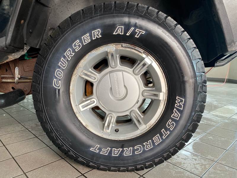 2004 HUMMER H2 Lux Series (image 34)