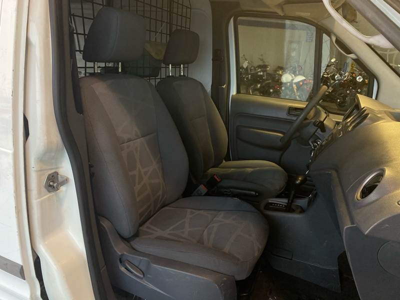 2011 Ford Transit Connect Cargo Van XL (image 18)