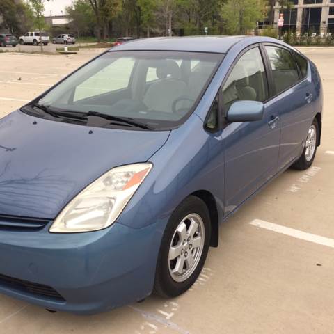 2004 Toyota Prius for sale at Safe Trip Auto Sales in Dallas TX