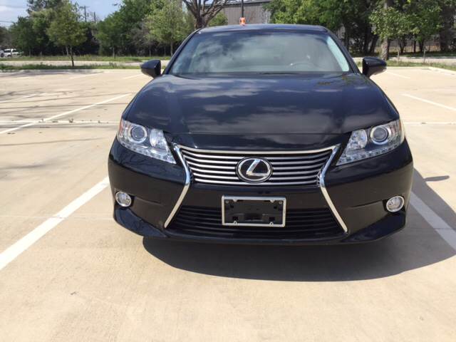 2013 Lexus ES 350 for sale at Safe Trip Auto Sales in Dallas TX