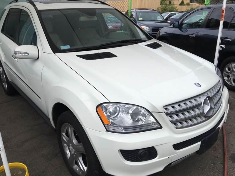 2008 MercedesBenz MClass AWD ML 350 Edition 10 4MATIC 4dr SUV In Hyde