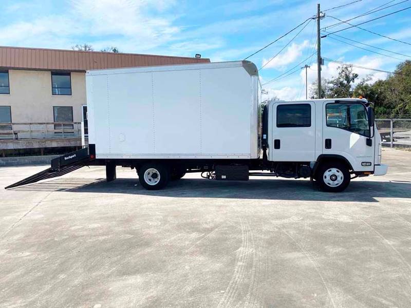 2017 GMC W4500 HD (image 10)