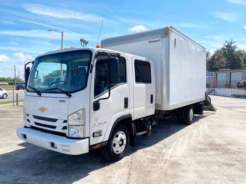 2017 Isuzu NPR HD (image 5)