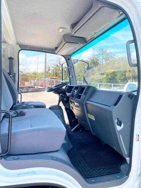 2017 Isuzu NPR HD (image 16)