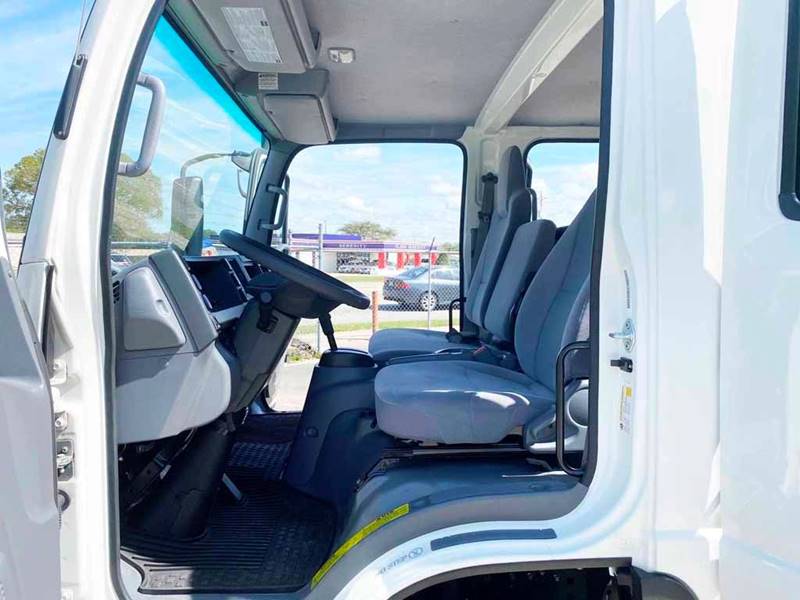2017 Isuzu NPR HD (image 19)