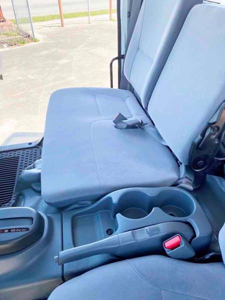 2017 Isuzu NPR HD (image 22)
