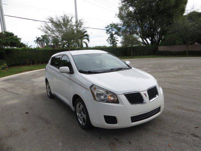 2009 Pontiac Vibe for sale at FLORIDA CAR TRADE LLC in Davie FL