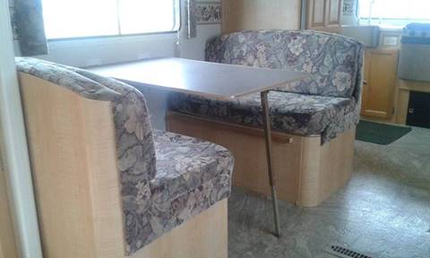 2017 Trail-Lite M-8270-S  Good Times RV Rental