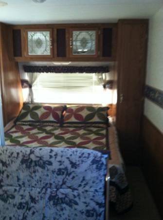 2017 Mallard M-26E Good Times RV Rental