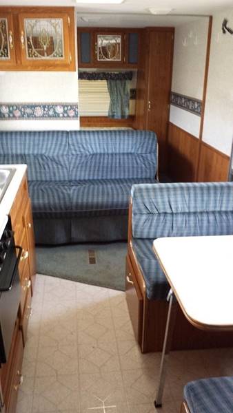 2017 Mallard M-26E Good Times RV Rental