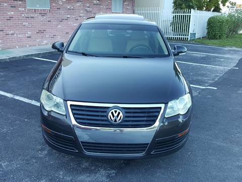 2006 Volkswagen Passat for sale at UNITED AUTO BROKERS in Hollywood FL