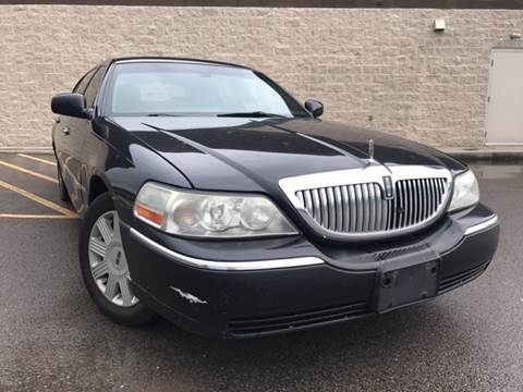 2005 Lincoln Town Car for sale at Trocci's Auto Sales in West Pittsburg PA