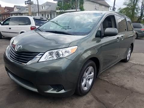 2011 Toyota Sienna for sale at The Bengal Auto Sales LLC in Hamtramck MI