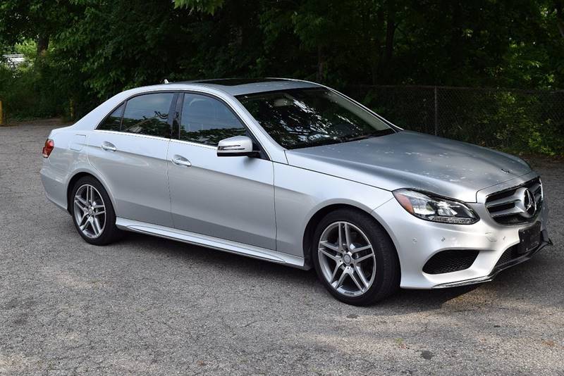 2014 Mercedes-Benz E-Class for sale at Bill Dovell Motor Car in Columbus OH