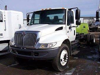 2002 International 4300 for sale at JR DALE SALES & LEASING INC in Fargo ND