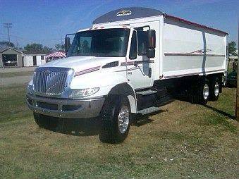2002 International 4400 for sale at JR DALE SALES & LEASING INC in Fargo ND