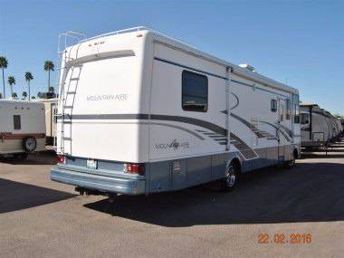 2000 Newmar Mountain Air 3705