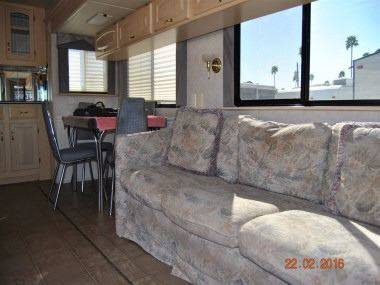 2000 Newmar Mountain Air 3705