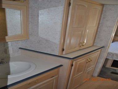 2000 Newmar Mountain Air 3705