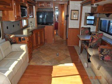 2006 National Tradewinds 40D