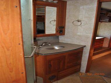 2006 National Tradewinds 40D