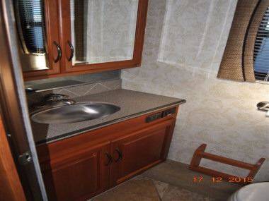 2006 National Tradewinds 40D