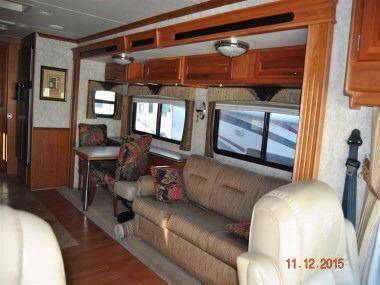 2006 National Tradewinds 40D