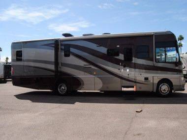 2006 Winnebago Adventurer