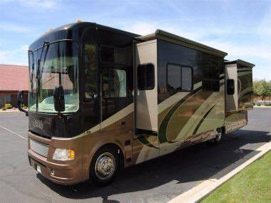 2006 Georgie Boy LUXURA 3640TS