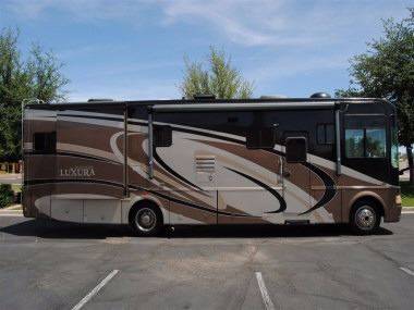 2006 Georgie Boy LUXURA 3640TS