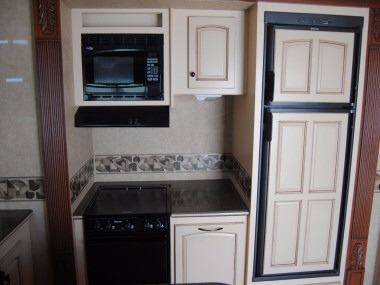 2011 Heartland RV BIG COUNTRY 3555RL