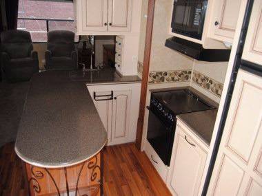 2011 Heartland RV BIG COUNTRY 3555RL