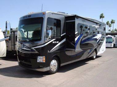 2016 Thor Motor Coach Outlaw