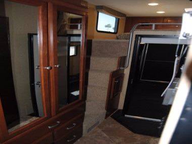 2016 Thor Motor Coach Outlaw