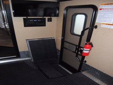 2016 Thor Motor Coach Outlaw