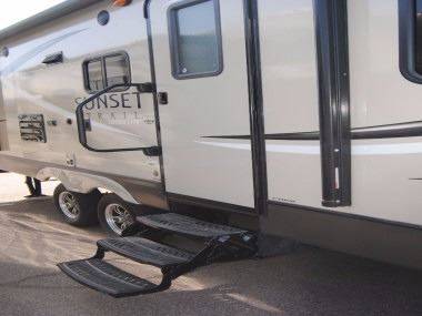 2016 Crossroads RV Sunset Trail Ultra-lite 237BH