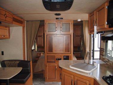 2016 Crossroads RV Sunset Trail Ultra-lite 237BH