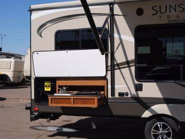 2017 Crossroads RV Sunset Trail Super-lite 290QB