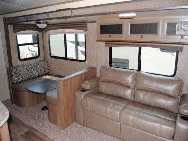 2016 Cruiser RV Shadow Cruiser 282BHS