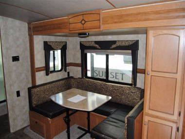 2016 Crossroads RV Ultra-lite 240BH