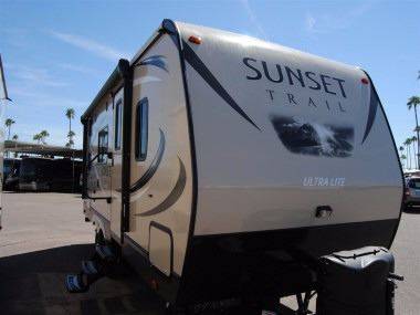 2016 Crossroads RV Ultra-lite 221BH