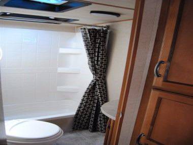 2016 Crossroads RV Ultra-lite 221BH