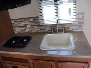 2016 Crossroads RV Ultra-lite 221BH