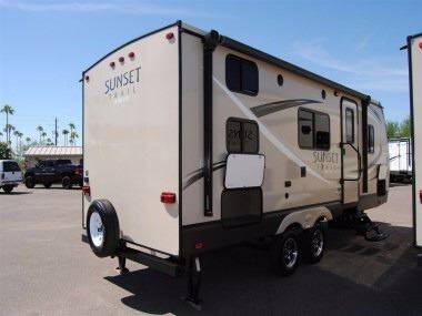 2016 Crossroads RV Ultra-lite 221BH