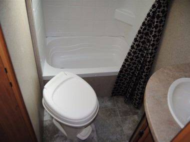 2016 Crossroads RV Ultra-lite 221BH